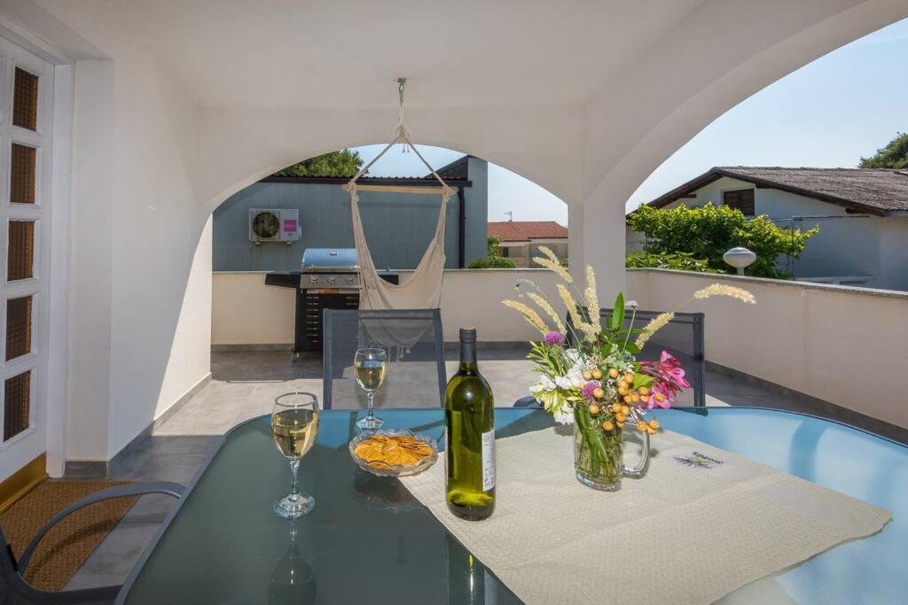 Family Patio Vir Appartement Buitenkant foto